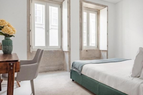 Decompress at a Tranquil, Minimal Urban Oasis with an Edge